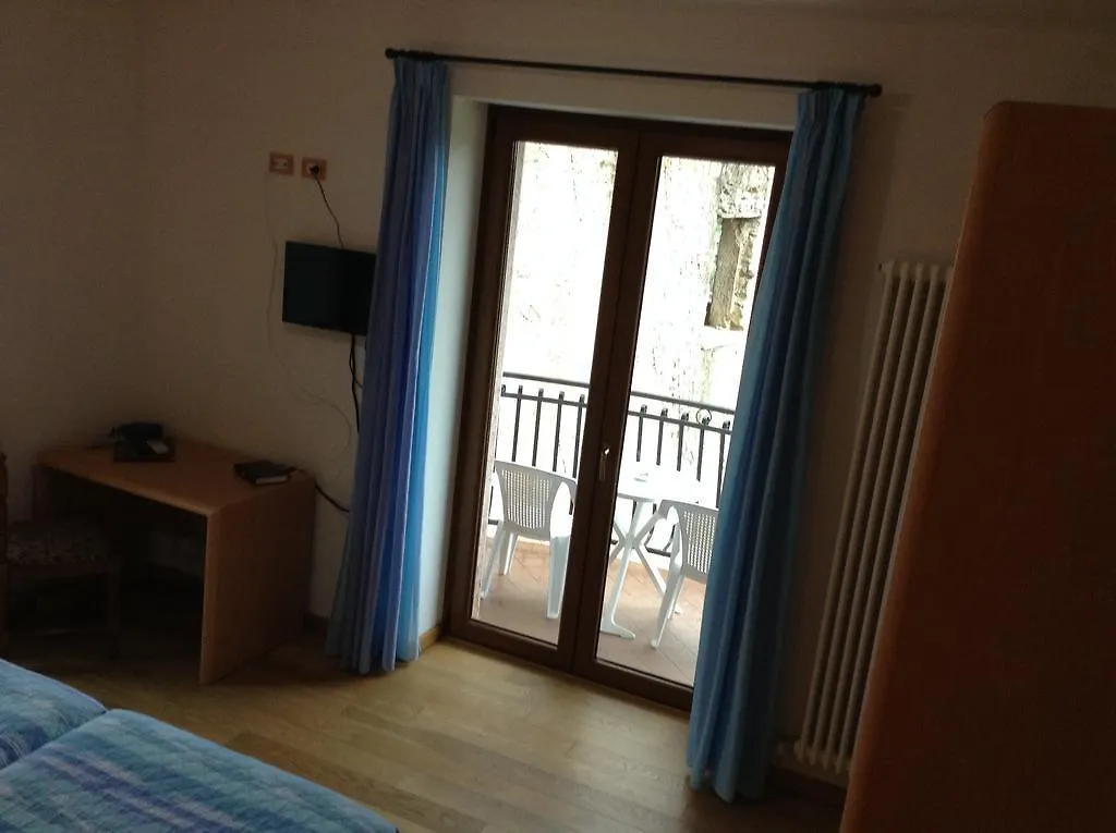 Residence Val Di Monte مالتشيزينيه 0*,
