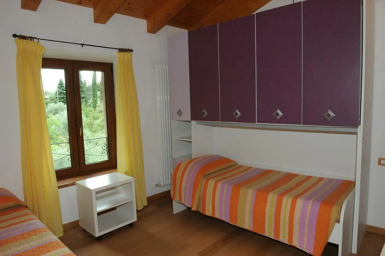 Residence Val Di Monte مالتشيزينيه 0*,
